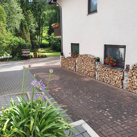 Ferienwohnung Haus Sonnenschein Trassem Bagian luar foto